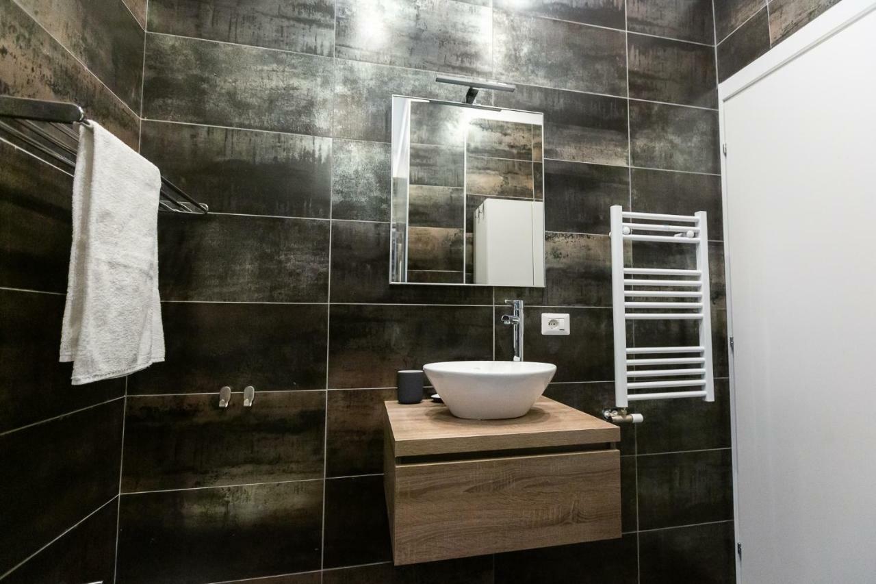 Apartment Mamiani 6 Milan Bagian luar foto