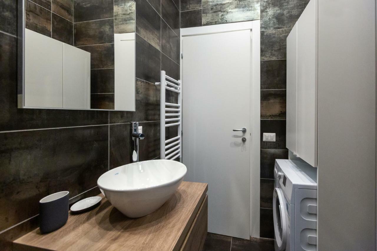 Apartment Mamiani 6 Milan Bagian luar foto